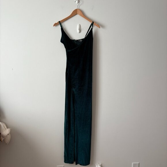 Elegant Green Velvet Dress - Picture 5 of 9